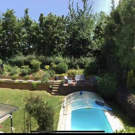 Une Belle Chambre Au Calme Avec Piscine Ormesson-sur-Marne Exterior foto